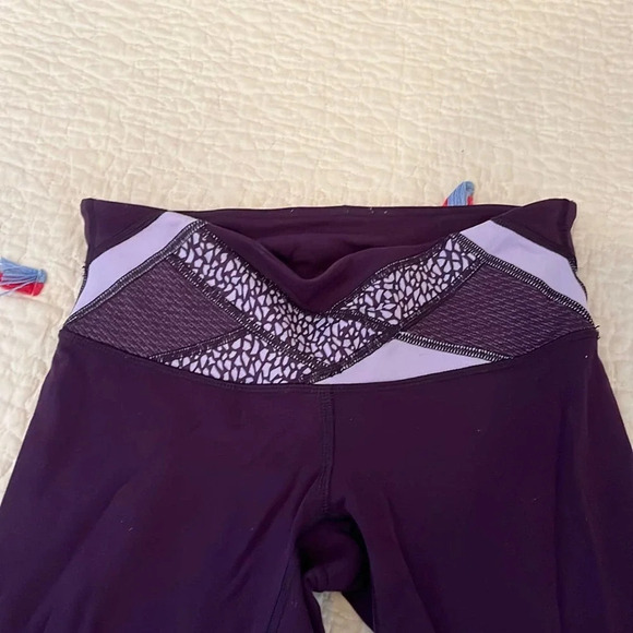 Lululemon purple leggings 4 - Picture 2 of 9